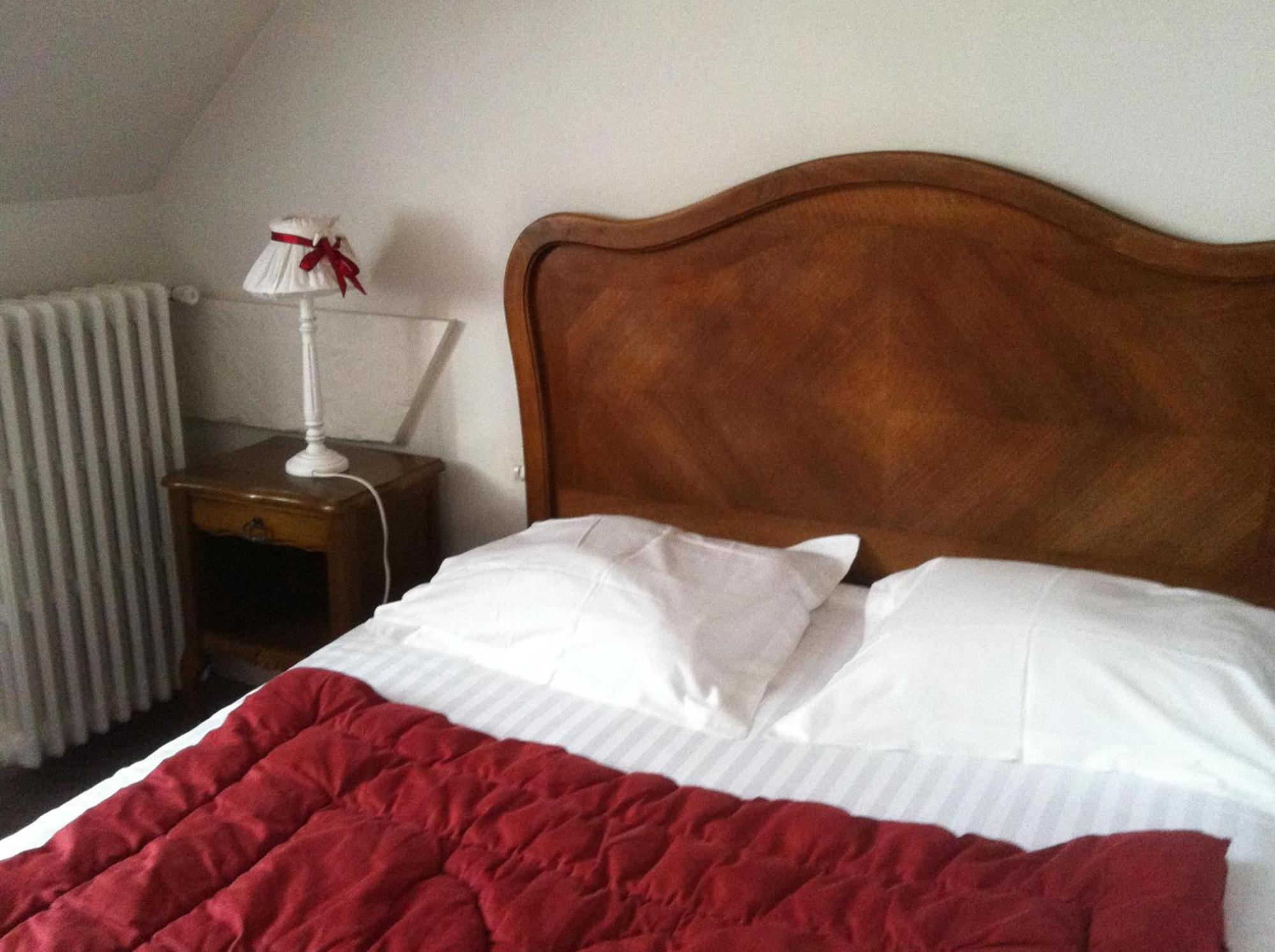 Auberge Du Puits Суяк Номер фото